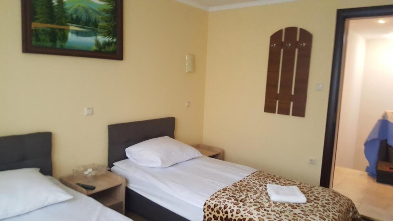 Zatishok Guest House Rachiv Buitenkant foto